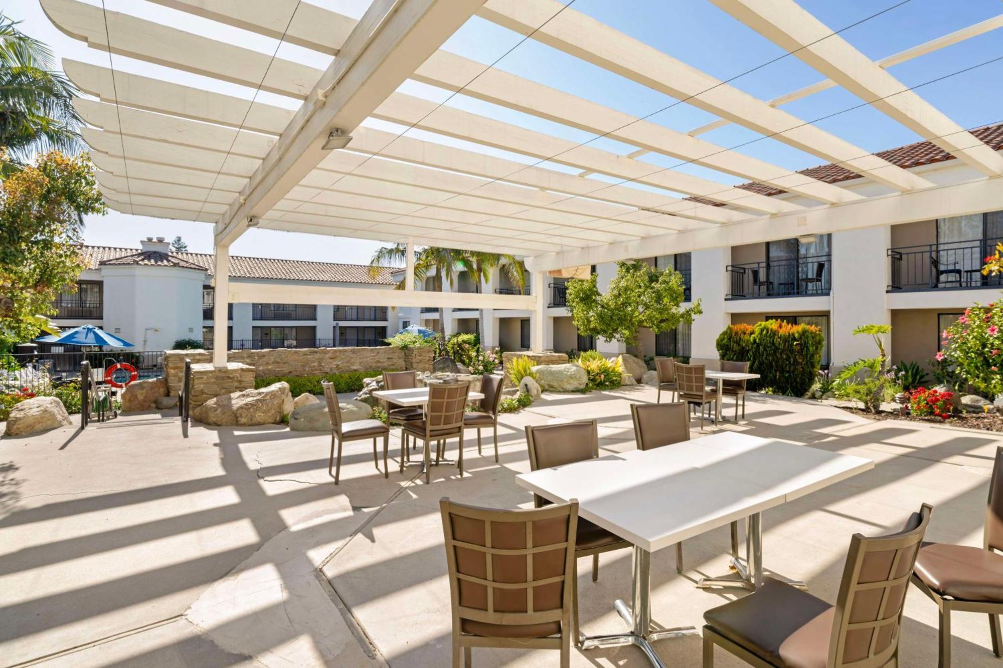 Best Western Posada Royale Hotel & Suites Simi Valley Εξωτερικό φωτογραφία