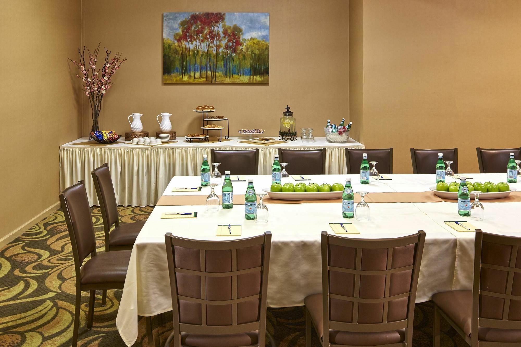 Best Western Posada Royale Hotel & Suites Simi Valley Εξωτερικό φωτογραφία